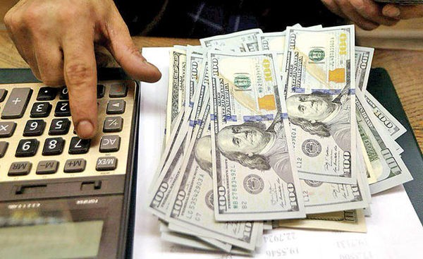 نرخ دلار ۵۰۰ تومان کاهش یافت/ یورو وارد کانال ۱۴ هزار تومان شد