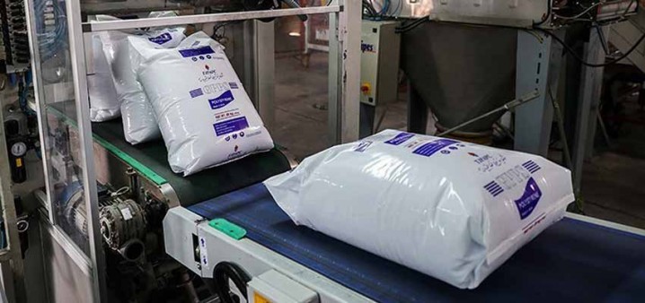 سیگنال های جهانی به بازار مواد اولیه ایران