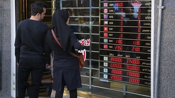 افزایش قیمت بی سابقه طلا و دلار در بازار