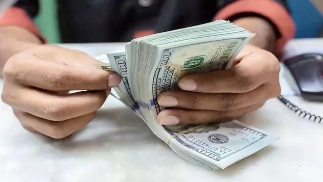 قیمت دلار در مرکز مبادله دوباره بالا رفت