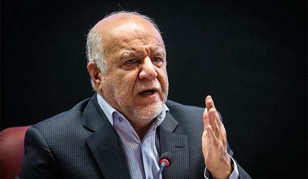 Iran Blames High US Output for Falling Oil Prices