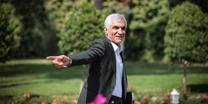 افشانی ۱۰ روز دیگر شهرداری را ترک می‌کند/استعفایی در کار نیست