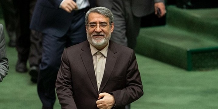 عدم اقناع نمایندگان از پاسخ‌های رحمانی فضلی/ مقاومت کولیوند برای عدم استیضاح وزیر کشور