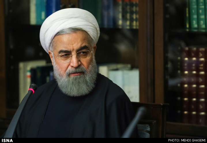 وزارت اطلاعات در بررسی صلاحیت‌ها، باید کاملا بی‌طرف و قانونی عمل کند