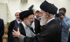 رهبر معظم انقلاب اسلامی در حکمی حجت‌الاسلام رئیسی را به تولیت آستان قدس رضوی منصوب کردند.