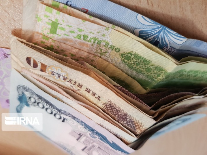 افت نرخ رسمی ۲۵ ارز