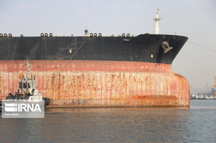 کاهش ۶۶ درصدی درآمدهای نفتی در بودجه سال ۹۹