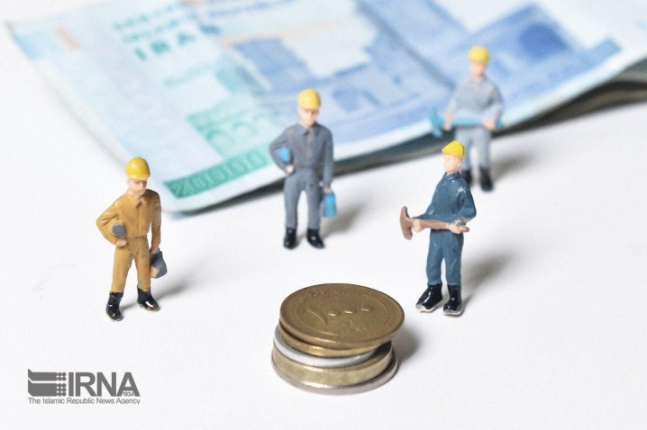 سقف مالیات حقوق کارمندان تعیین شد/ حقوق ۵ میلیون و ۶۰۰ هزار تومانی از مالیات معاف شد