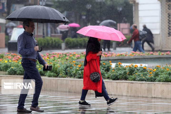 سامانه بارشی تا روز چهارشنبه در بیش از ۱۰ استان فعال است