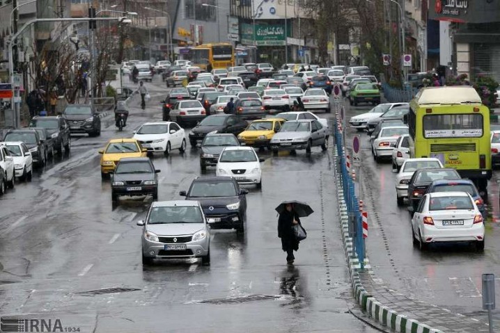 توصیه پلیس راهور پایتخت: معابر شمالی لغزنده است، با سرعت مطمئنه برانید