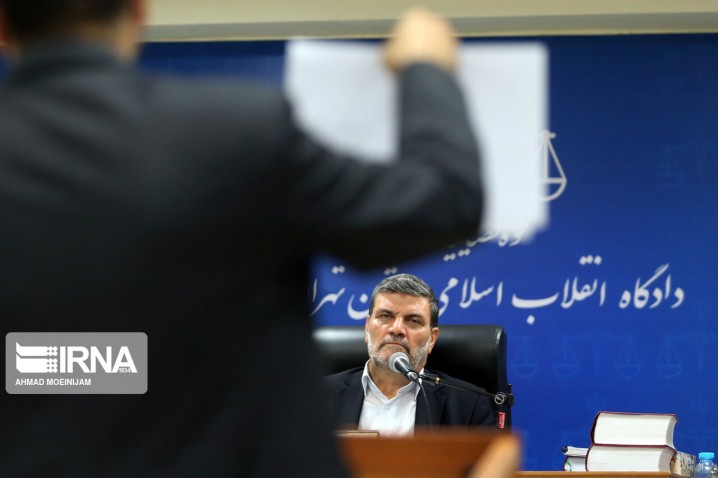 متهم ردیف اول ثبت سفارش خودرو پای میز محاکمه