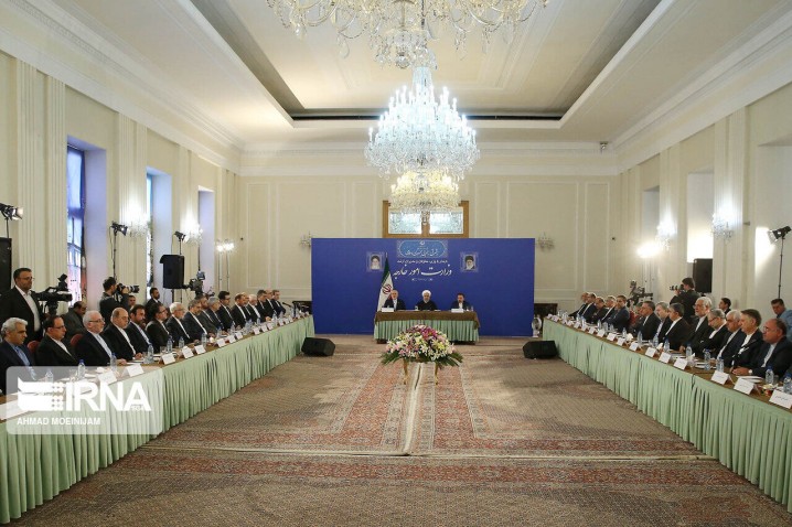 ظریف: مستقل بودن سخت اما شیرین است