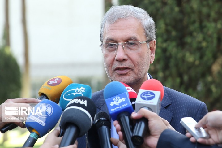 ربیعی: استیضاح وزیران را به صلاح نمی‌دانیم