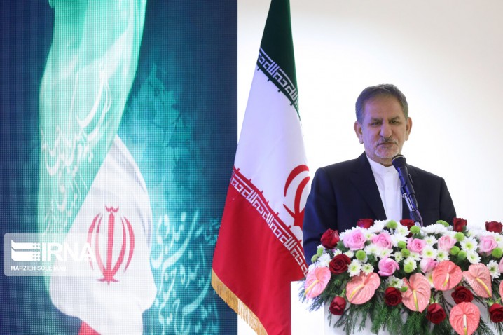 جهانگیری: نفت را به روش‌های دیگر می‌فروشیم  