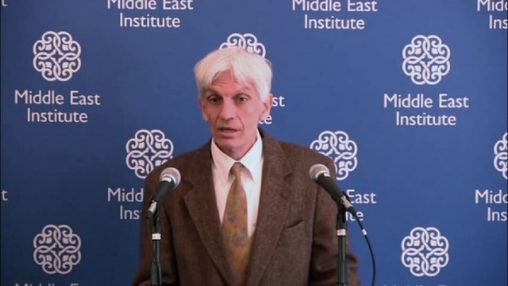 ترامپ با تمدید ممنوعیت تسلیحاتی ایران در پی تثبیت پایگاه انتخاباتی است