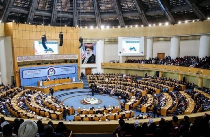 روحانی: مسائل منطقه باید توسط مردم منطقه حل و فصل شود