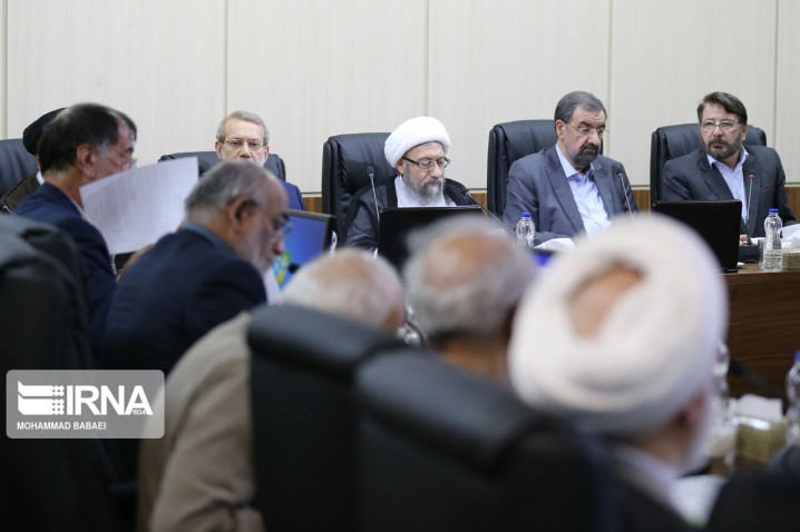 FATF غیرسیاسی بررسی می‌شود؟