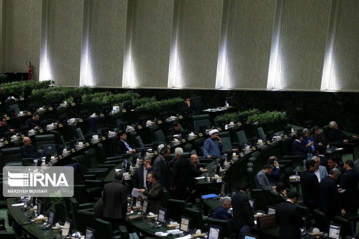 نقل و انتقال انواع خودرو مشمول مالیات نقل و انتقال می‌شود