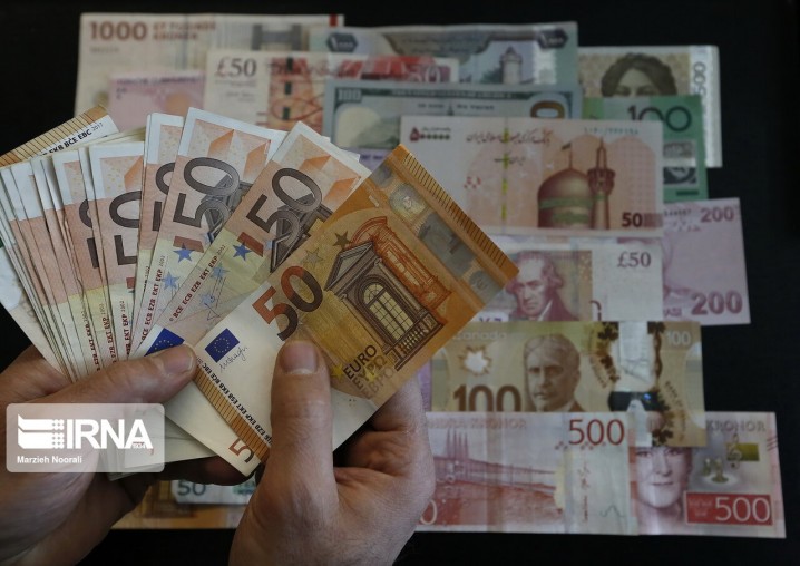 مدیریت بازار ارز در گرو مهار نقدینگی و انتظارات تورمی