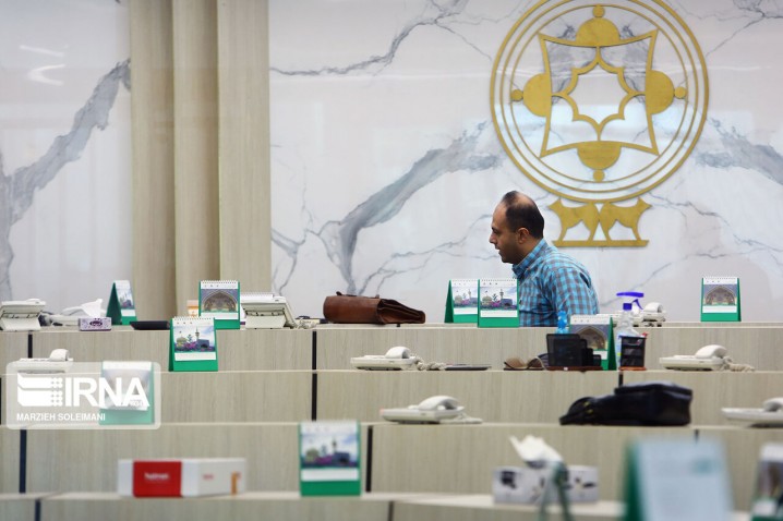 بورس با رشد ۱۰۵ هزار واحدی به استقبال یکسان سازی نرخ ارز رفت