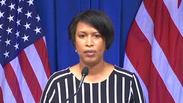 شهردار واشنگتن ترامپ رئیس جمهوری بی‌کفایت دانست