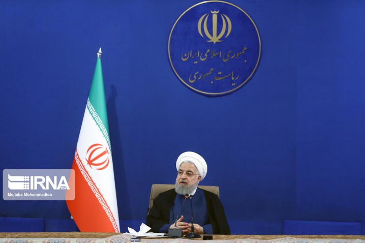 روحانی: باید در مبارزه با کرونا یک مسیر اعتدالی در نظر بگیریم