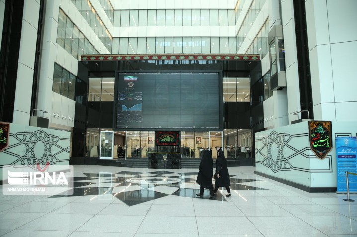 اقدامات مثبت دولت سیزدهم باعث ایجاد ثبات در بازار سهام شد