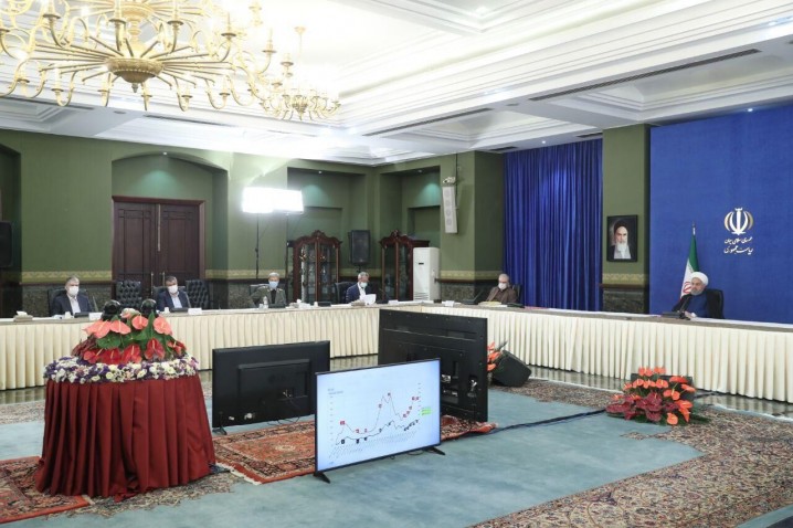 روحانی: با ماسک زدن از کادر درمان تشکر کنیم/ همه می‌دانند چه بار سنگینی روی دوش کادر درمان است