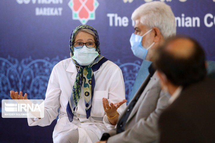 مینو محرز: مردم نگران تهیه و تزریق واکسن کرونا نباشند