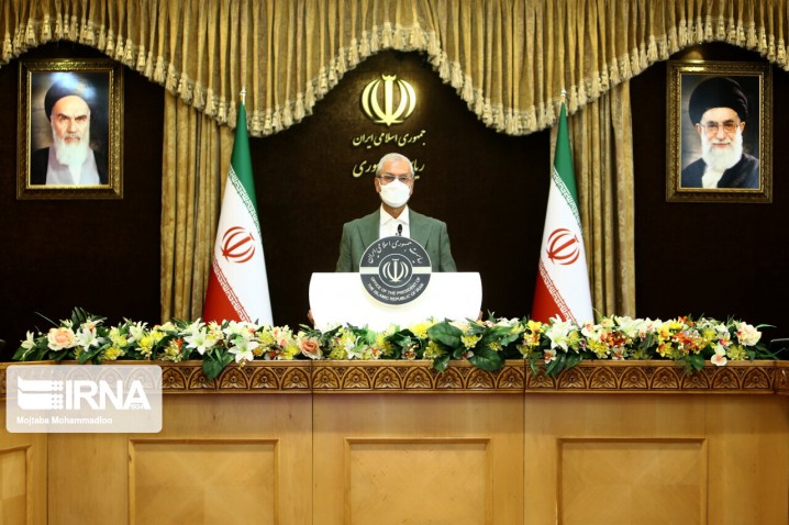 ربیعی: دولت حداقلی نمی‌تواند مطالبات حداکثری را پیگیری کند