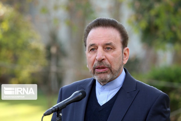 نامزدهای انتخاباتی به جای سیاه‌نمایی، برنامه‌های خود را ارائه کنند