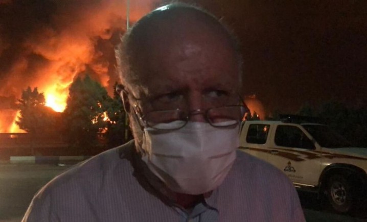 Iran\'s Oil Minister in Tehran Oil Refinery to oversee fire extinguishing operation