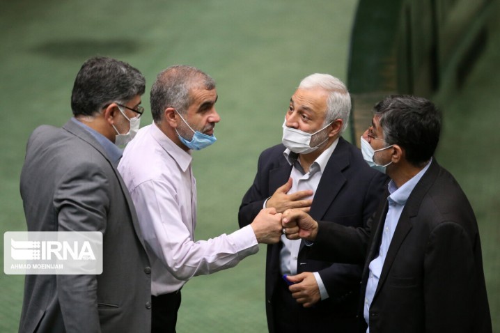 نیکزاد: اسامی وزرای پیشنهادی شنبه اعلام وصول میشود