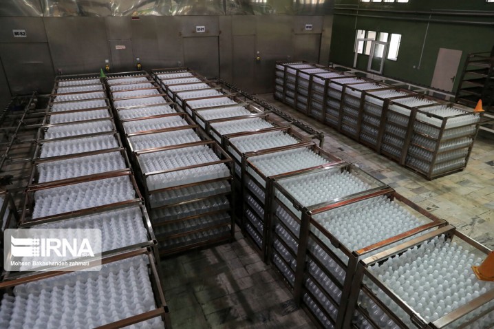 ۱۰۹ تن سرم، فردا وارد کشور می‌شود