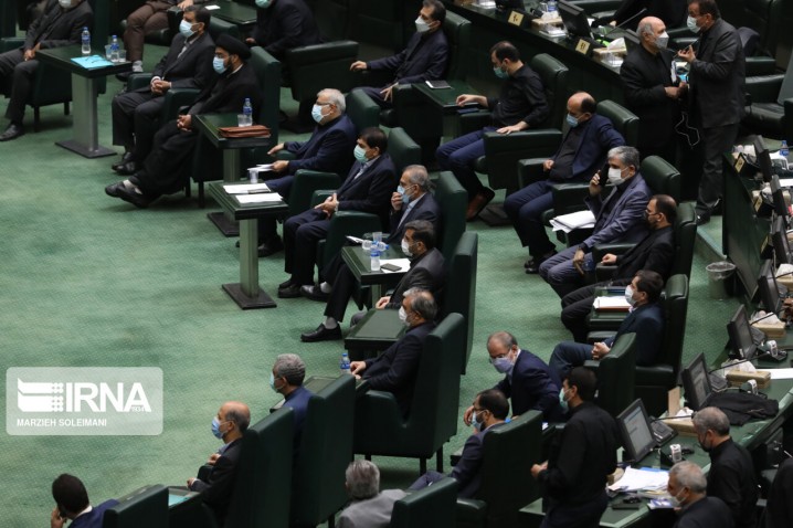 توجه به منافع ملی و همراهی با دولت، تاکید فعالان سیاسی به نمایندگان