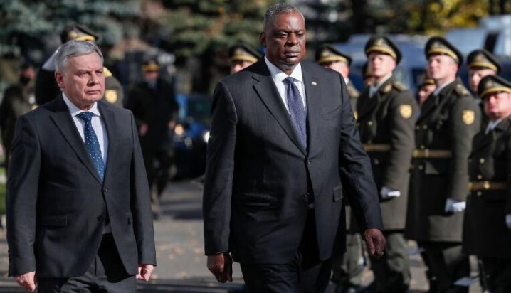 «آستین» در سفر به کشورهای حاشیه دریای سیاه، چه در آستین داشت؟