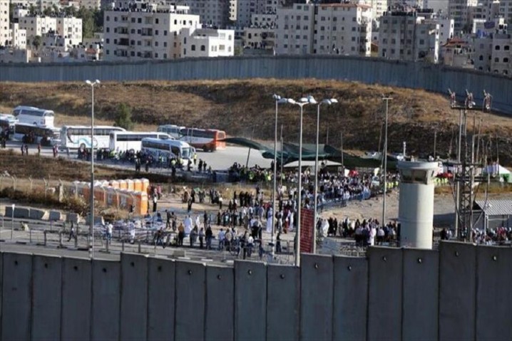 رژیم صهیونیستی با دیوار بتنی نوار غزه را محصور کرد