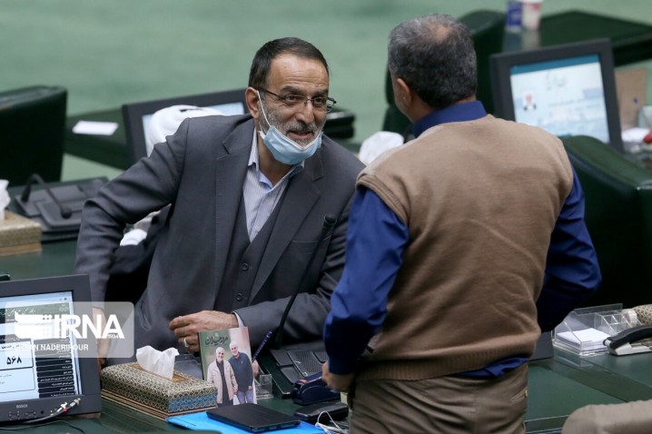 دولت سیزدهم قطار اقتصاد را با مدیریت نقدینگی به ریل بازگرداند