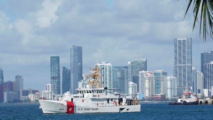 واژگونی یک کشتی تفریحی در آمریکا؛ ۳۹ مسافر مفقود شدند