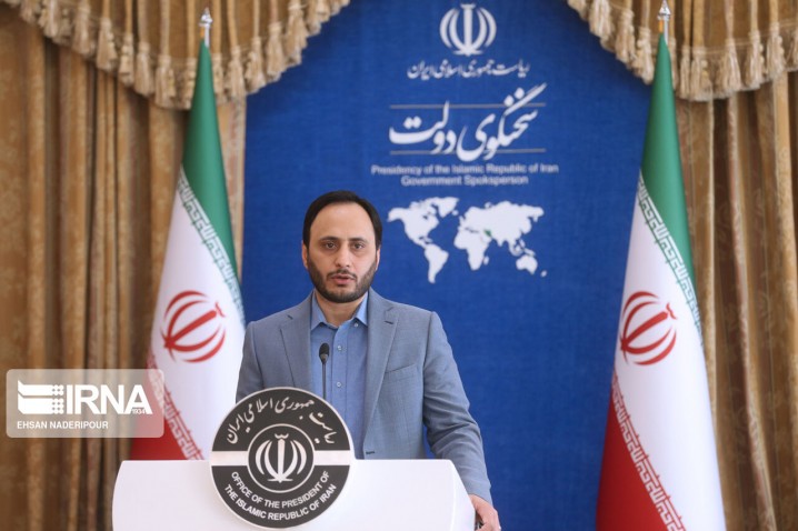 تیم مذاکره‌کننده ذره‌ای از اصول ۹گانه مورد تأکید رهبر انقلاب تخطی نمی‌کند