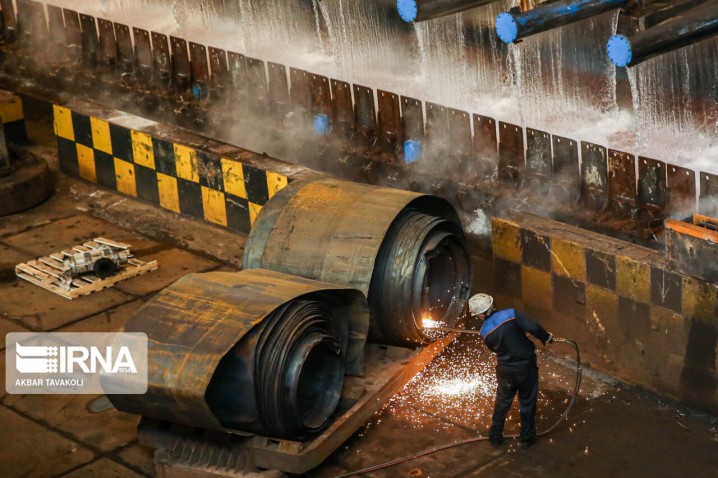 قطع برق باز هم گریبان صنایع فولادی و سیمانی را گرفت