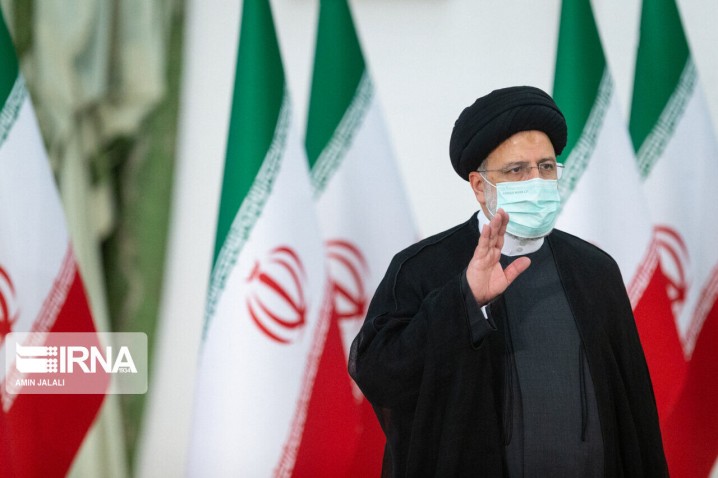 تعویق دیدار رمضانی هنرمندان با رئیس‌جمهور به دلیل آلودگی هوا