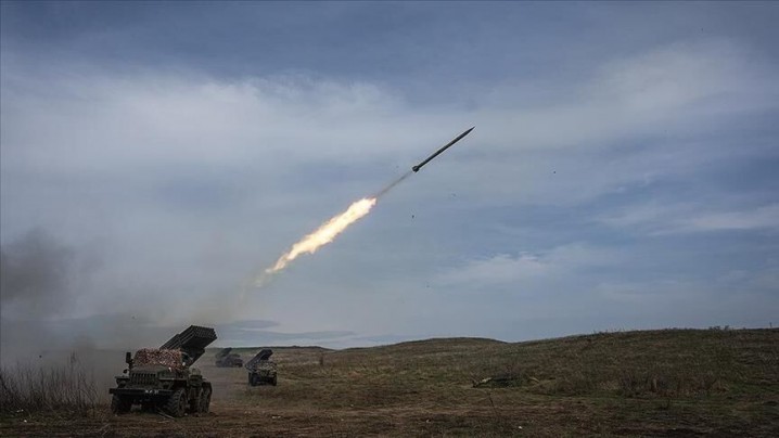 اوکراین ادعا کرد: یک رزمناو نیروی دریایی روسیه را هدف قرار داده است