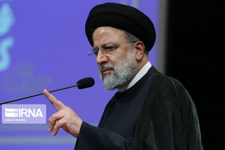 رئیس جمهور: دولت باید با همه امکانات در خدمت نخبگان باشد/در استفاده از دانش جهانی محدودیتی نداریم