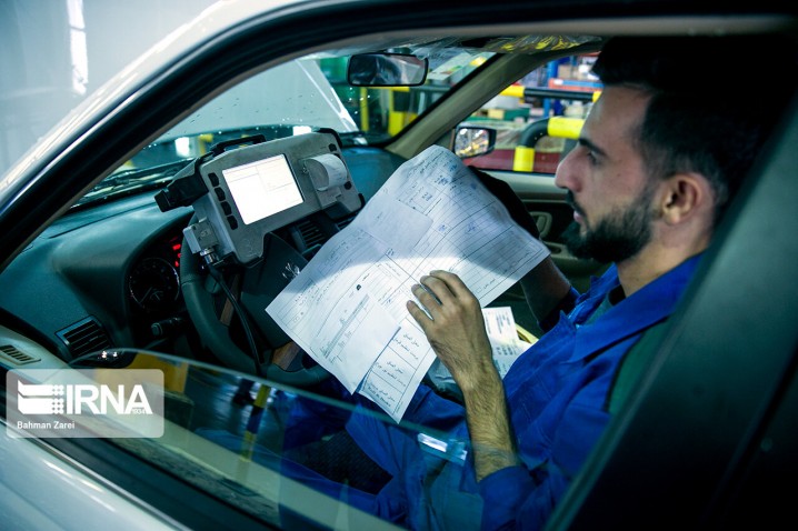 دود اختلاف صمت و ایران خودرو در چشم مصرف کنندگان/ راهکار چیست؟