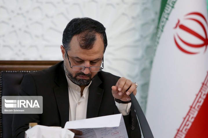 سران قوا با اختیارات جدید بانک مرکزی در مهار قیمت ارز موافقت کرد