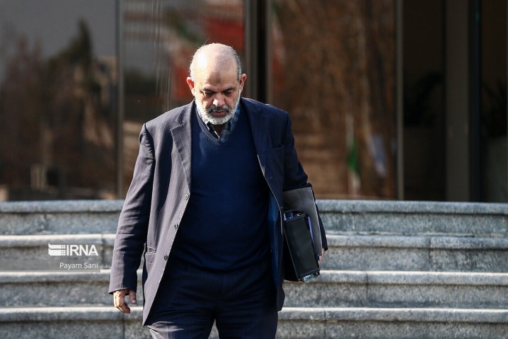 وزیر کشور: بیش از ۲۰ هزار چادر برای زلزله زدگان خوی برپا شد