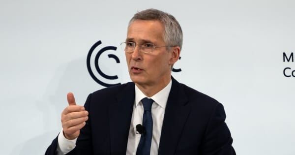 مخالفت ناتو با درخواست اوکراین برای دریافت بمب خوشه ای