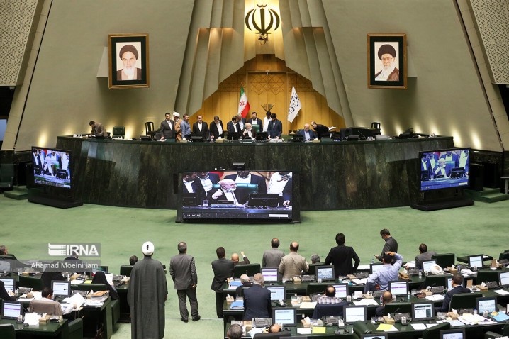 پرداخت پاداش به افشاگر فساد منوط به اعلام هویت وی شد