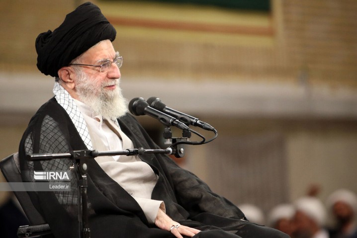 دیدار کارکنان و خانواده‌های ناوگروه ۸۶ ارتش جمهوری اسلامی ایران با رهبر انقلاب